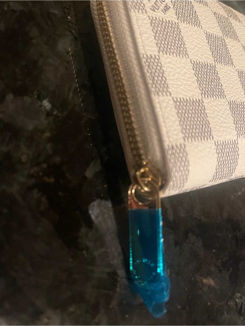 Checkered Zip Wallet in White & Gray with compartment for bills credit cards - Picture 9 of 11